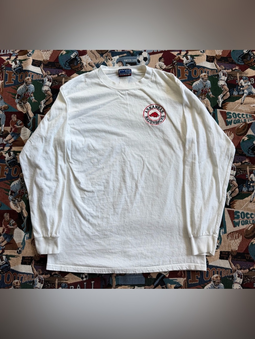 Vintage 90s Men’s University of Arkansas Razorbacks White Long Sleeve T-shirt